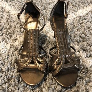 Size 8 bronze Nine West t-strap heels with gunmetal studs